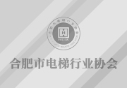 加装电梯时两名工人踩空坠落 事故原因有待调查